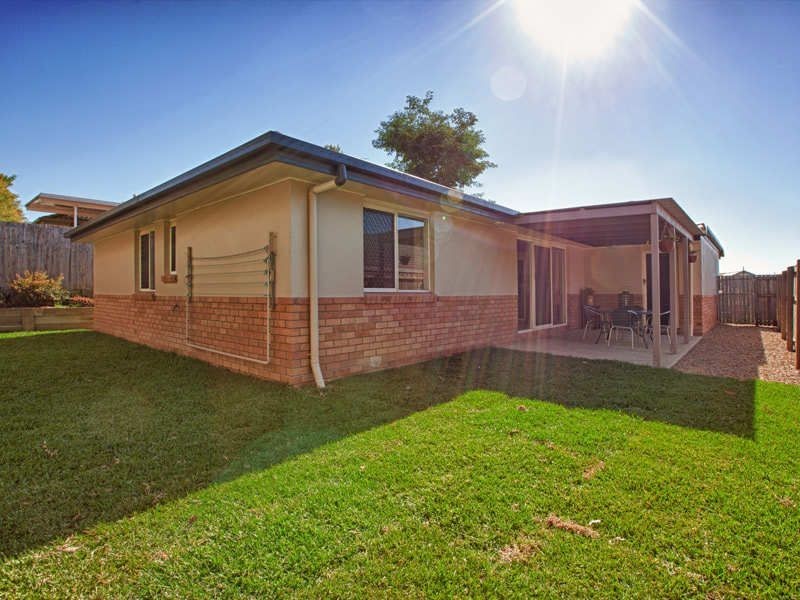 86 Watarrka Drive, Parkinson QLD 4115