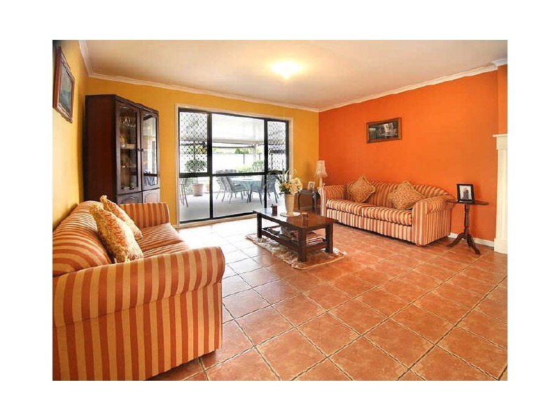 125 Glenfield Street, Parkinson QLD 4115