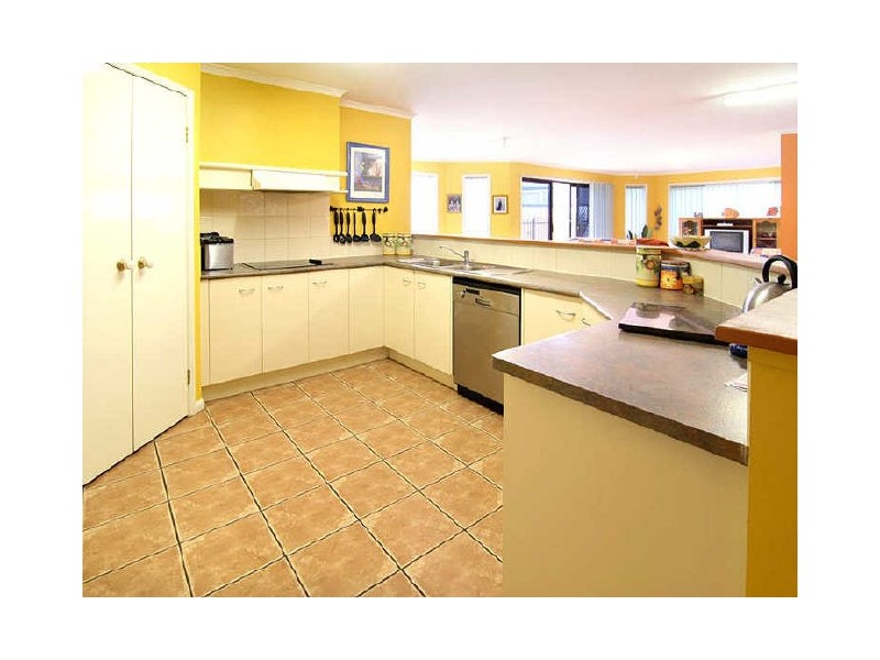 125 Glenfield Street, Parkinson QLD 4115