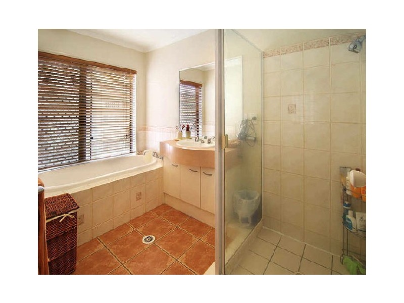 125 Glenfield Street, Parkinson QLD 4115