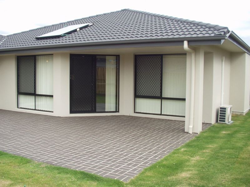 13 Yengo  Street, Parkinson QLD 4115