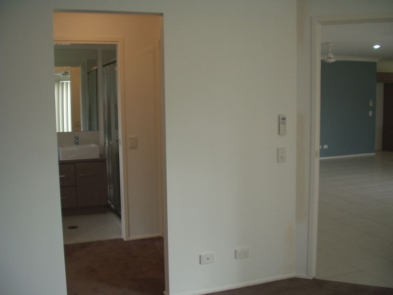 13 Yengo  Street, Parkinson QLD 4115