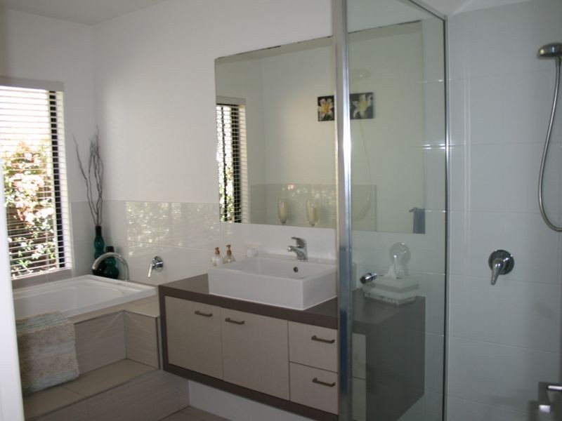 24 Innaminka Street, Parkinson QLD 4115