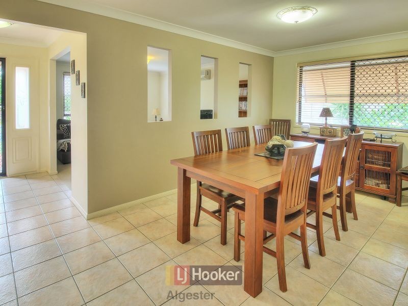 38 Warranilla Street, Parkinson QLD 4115