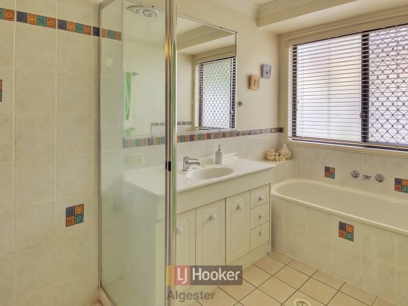 38 Warranilla Street, Parkinson QLD 4115