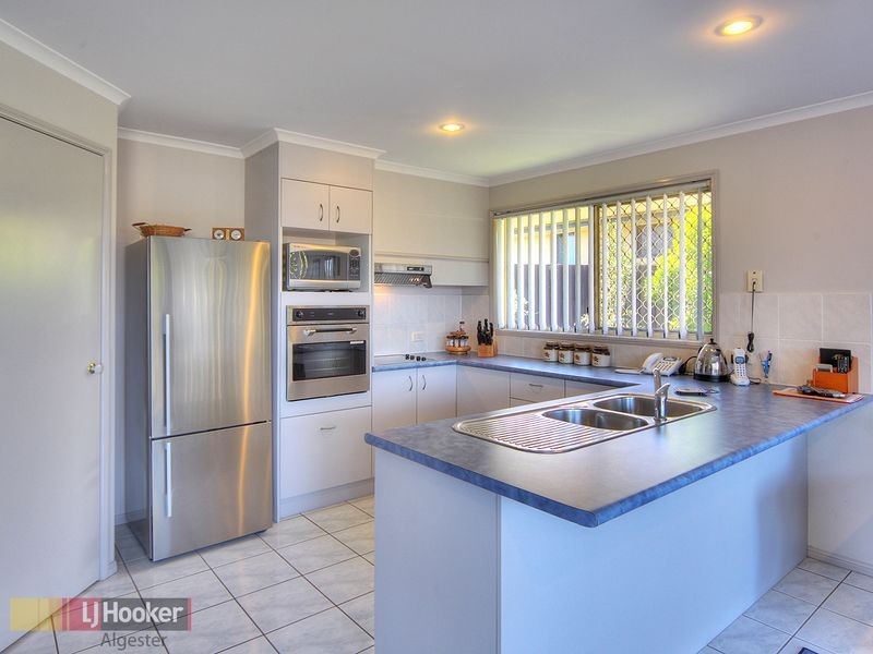 21 Warranilla Street, Parkinson QLD 4115