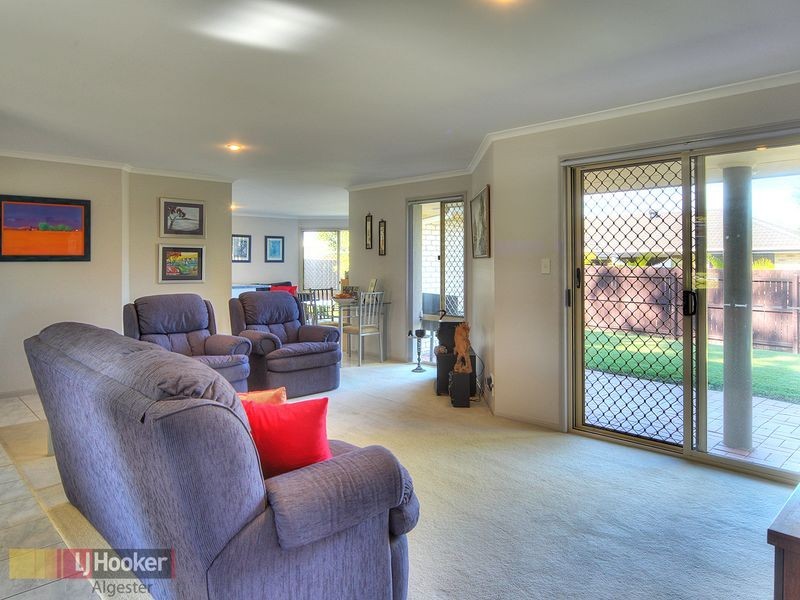 21 Warranilla Street, Parkinson QLD 4115