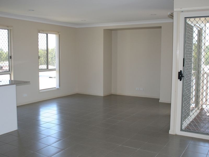 21 Riverside Crescent, Springfield Lakes QLD 4300