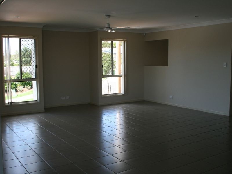 21 Riverside Crescent, Springfield Lakes QLD 4300