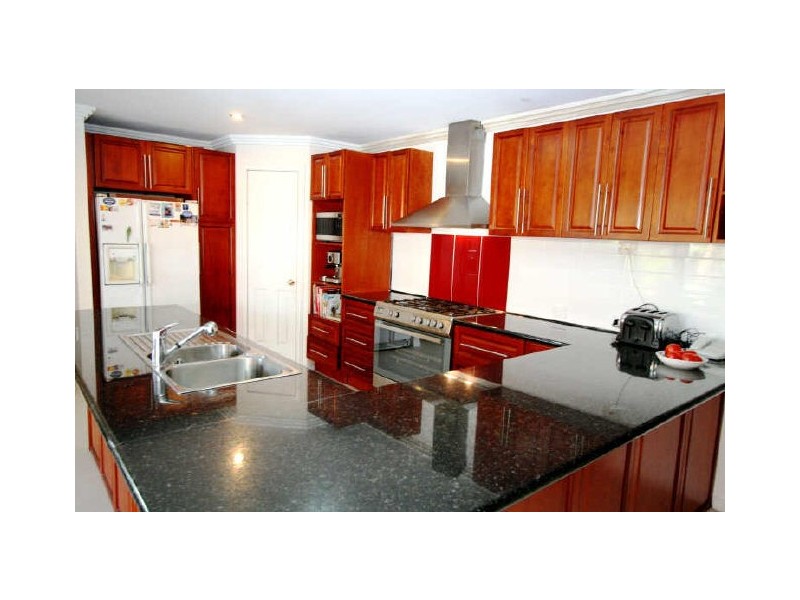 34 Woodlark Crescent, Parkinson QLD 4115