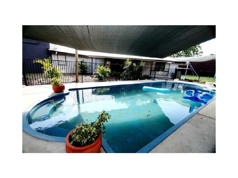 34 Woodlark Crescent, Parkinson QLD 4115