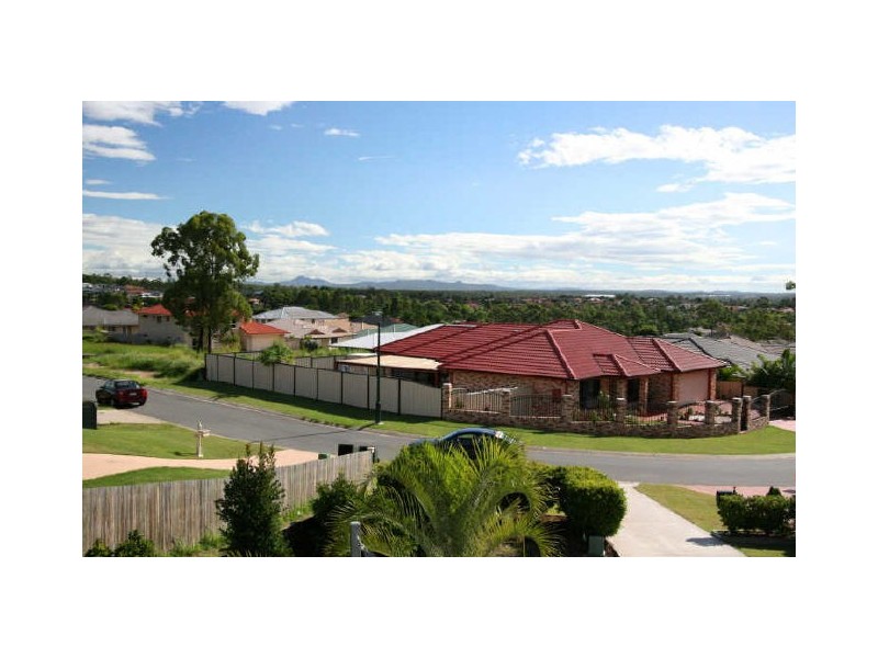34 Woodlark Crescent, Parkinson QLD 4115