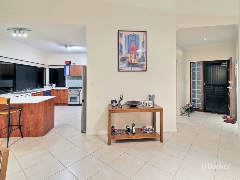 7 Justin Close, Parkinson QLD 4115