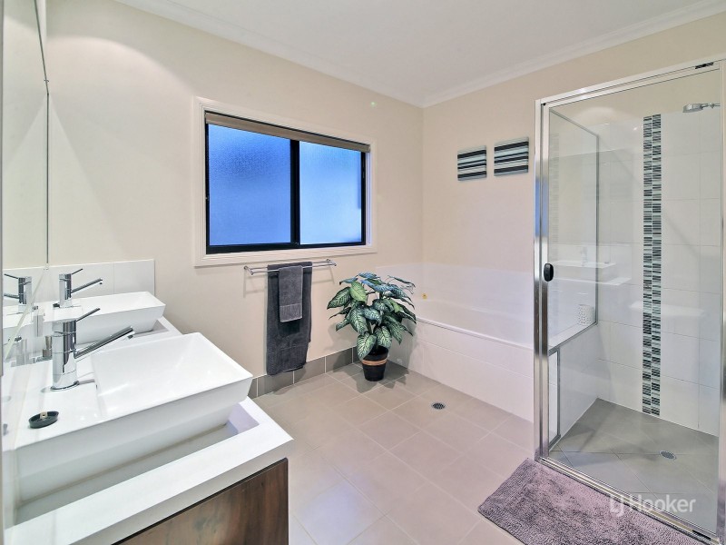7 Justin Close, Parkinson QLD 4115
