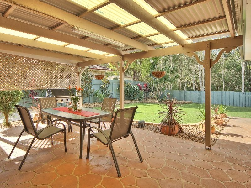 42 Bannockburn Cres, Parkinson QLD 4115