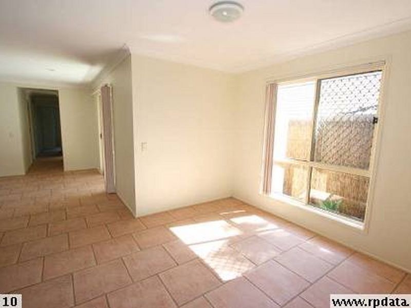 12 Honeysuckle Place, Forest Lake QLD 4078