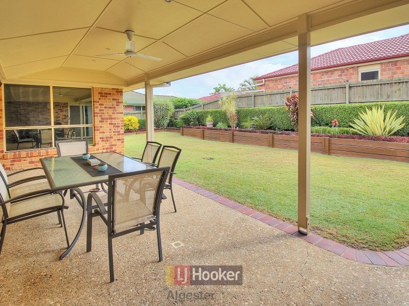 8 Fernhill Place, Parkinson QLD 4115