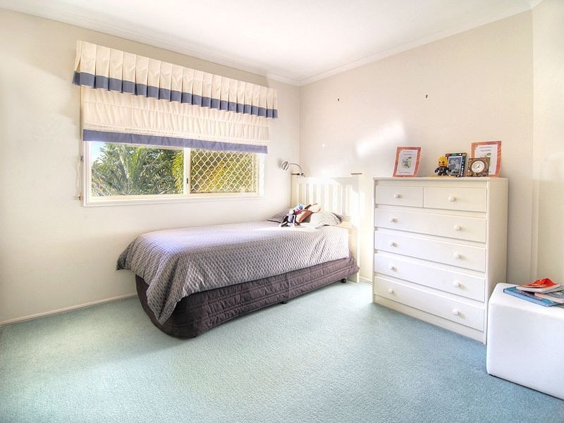 7 Springfield Cres, Parkinson QLD 4115