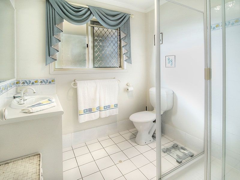 7 Springfield Cres, Parkinson QLD 4115