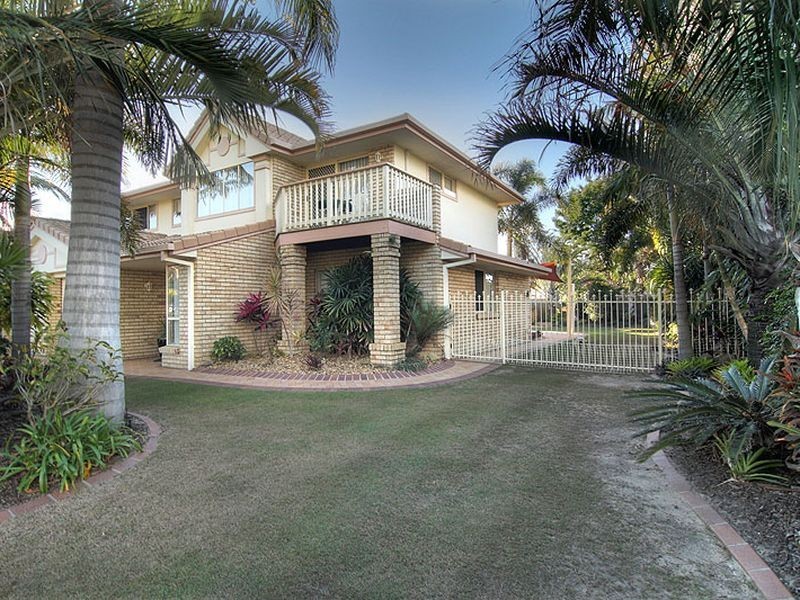 7 Springfield Cres, Parkinson QLD 4115