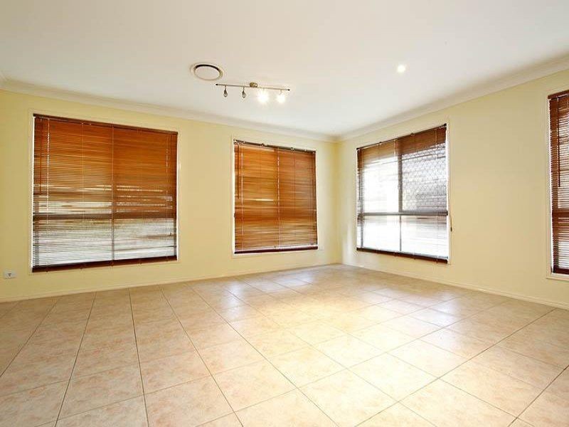 65 Glenfield Street, Parkinson QLD 4115