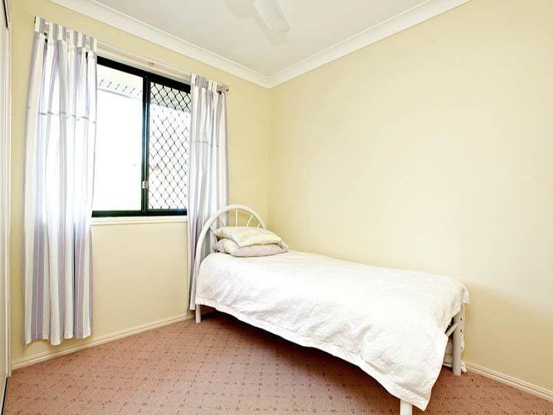 65 Glenfield Street, Parkinson QLD 4115