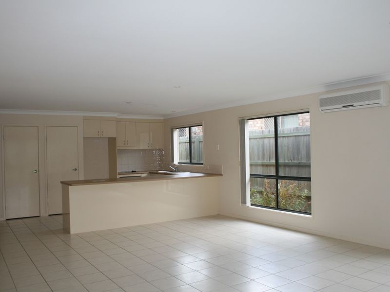 27 Jupiter St, Springfield Lakes QLD 4300