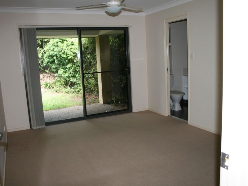 27 Jupiter St, Springfield Lakes QLD 4300