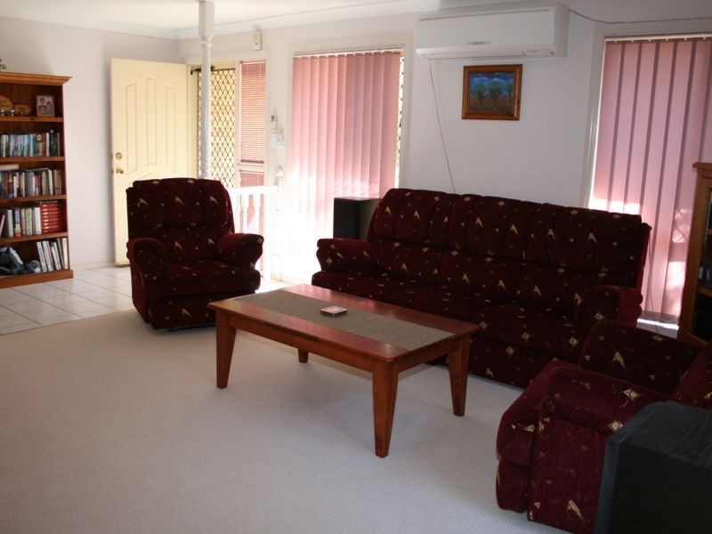 76 Bannockburn Crescent, Parkinson QLD 4115