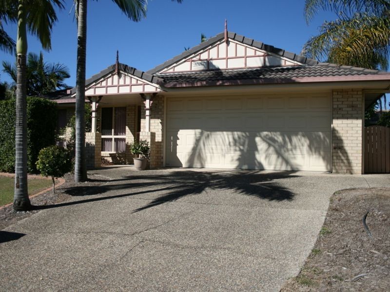 76 Bannockburn Crescent, Parkinson QLD 4115