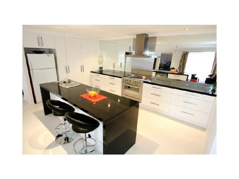 16 Crestone Place, Algester QLD 4115