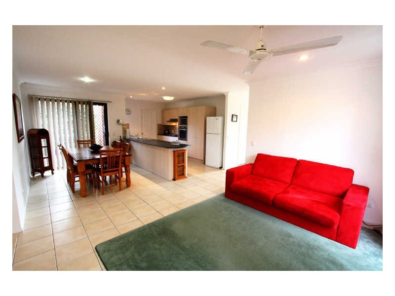 4 Goongarrie Crescent, Parkinson QLD 4115