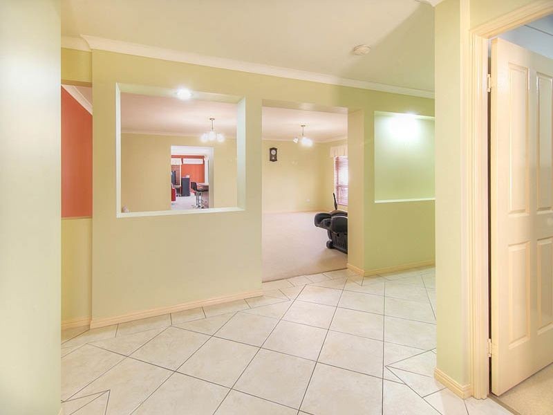 51 Wallum Drive, Parkinson QLD 4115