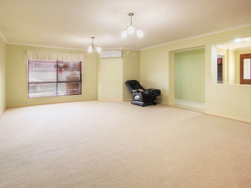 51 Wallum Drive, Parkinson QLD 4115