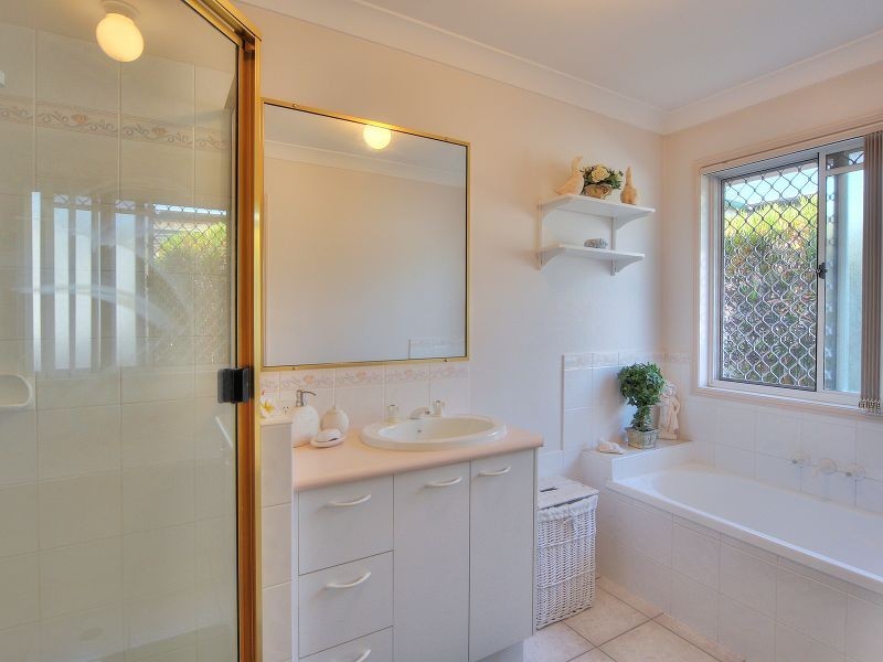 1 Lyrebird Street, Calamvale QLD 4116
