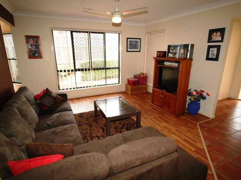 6 Carnegie Close, Parkinson QLD 4115