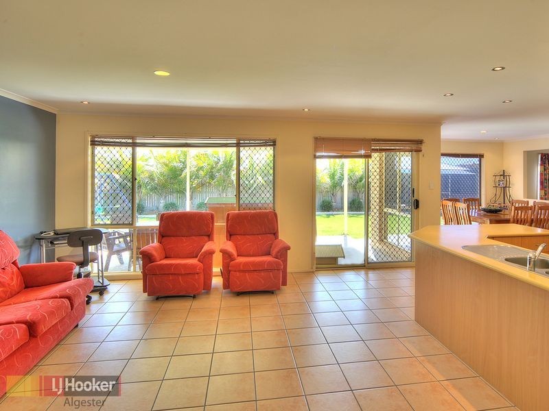 49 Oakview Street, Parkinson QLD 4115