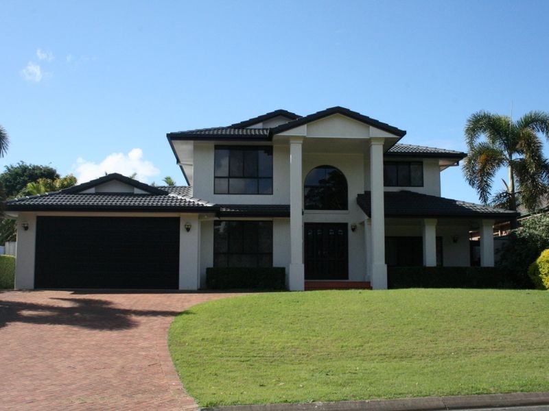 8 Victoria Crescent, Parkinson QLD 4115