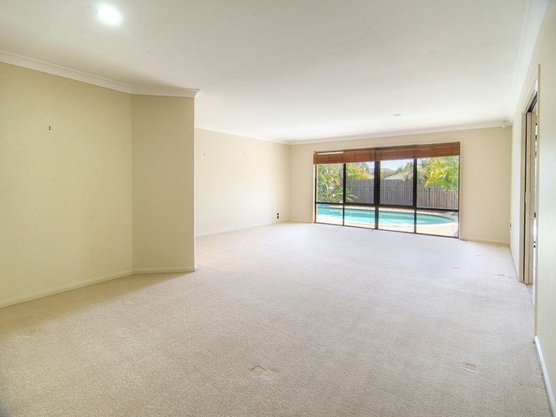 3 Finke Close, Parkinson QLD 4115