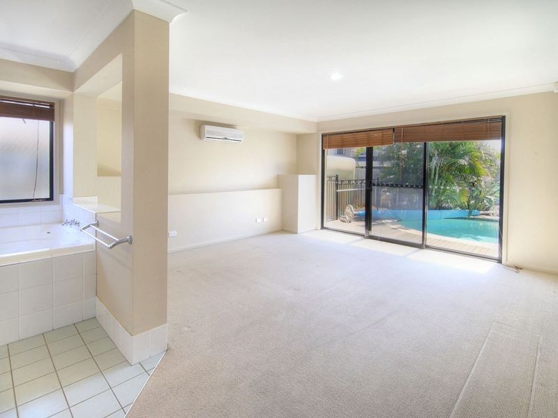 3 Finke Close, Parkinson QLD 4115