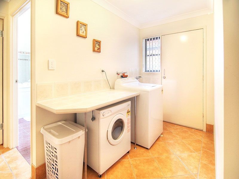 5 Boronia Close, Calamvale QLD 4116