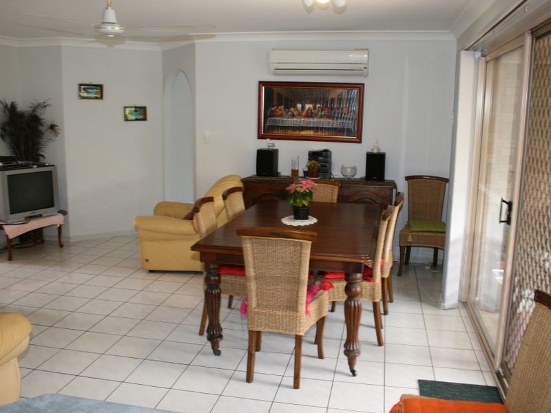 38 Glenfield Street, Parkinson QLD 4115