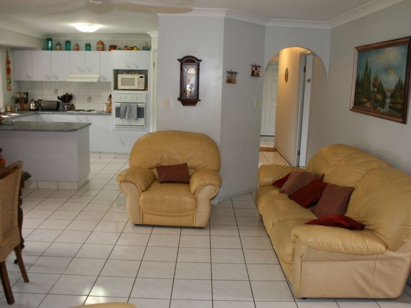 38 Glenfield Street, Parkinson QLD 4115