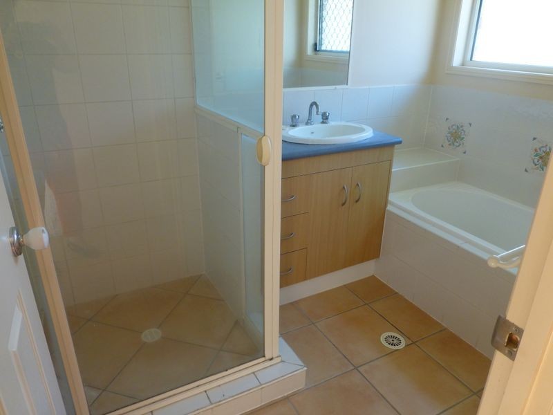 2 Killarney Place, Parkinson QLD 4115