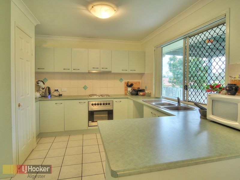 67 Watarrka Drive, Parkinson QLD 4115