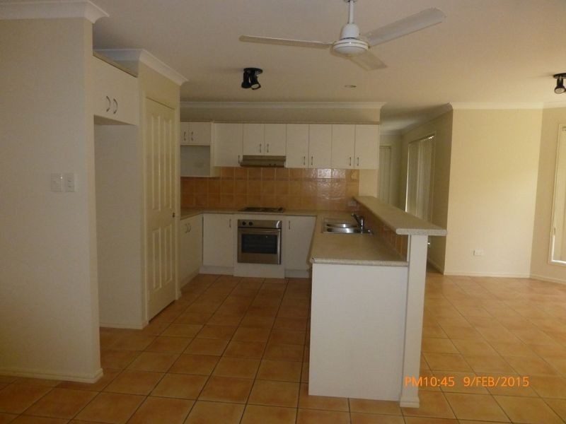 5 Killarney Place, Parkinson QLD 4115