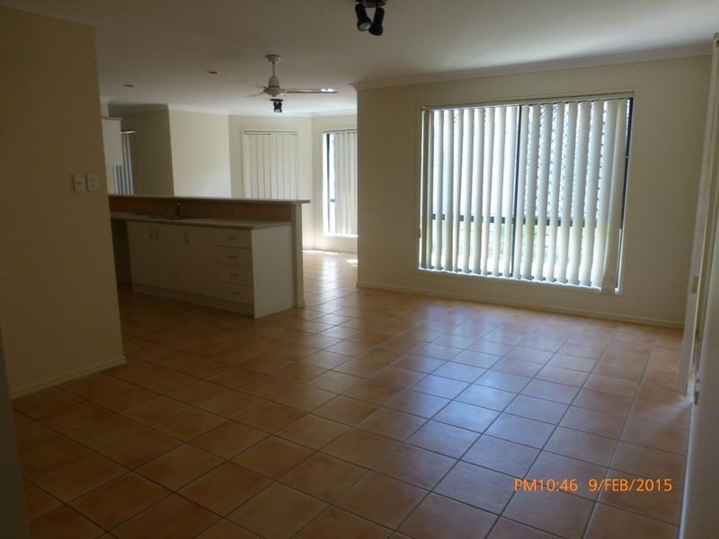 5 Killarney Place, Parkinson QLD 4115