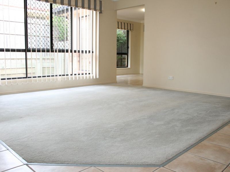 5 Carnegie Close, Parkinson QLD 4115