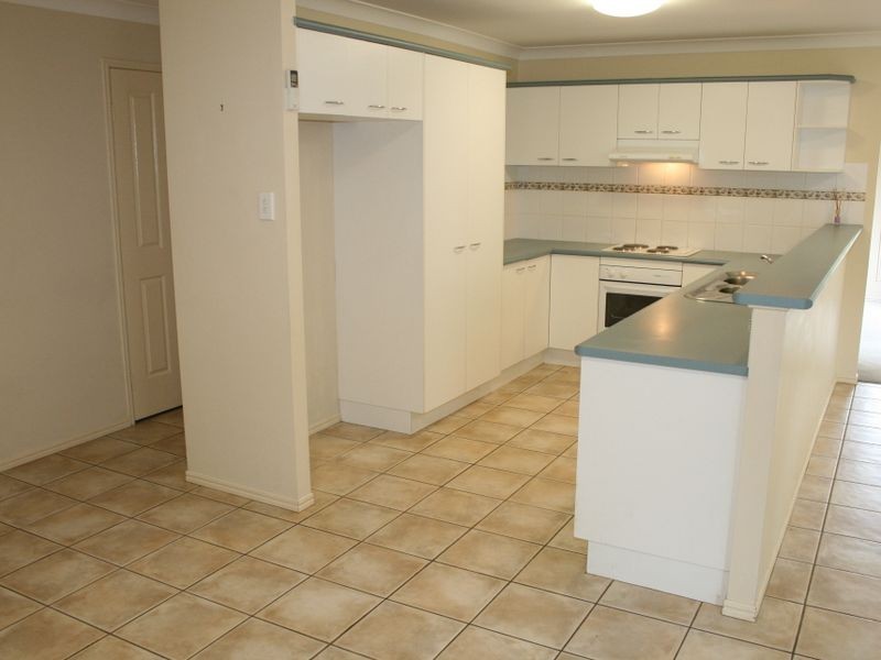 5 Carnegie Close, Parkinson QLD 4115