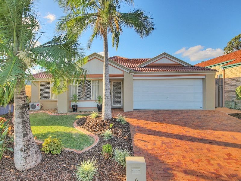 6 Pinedale Cresent, Parkinson QLD 4115
